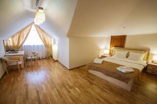 Санатории Svityaz Resort Трускавец Двухместный номер с 1 кроватью - Мансарда-1